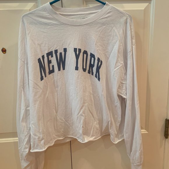 Brandy Melville Tops Brandy Melville New York Long Camila Sleeve